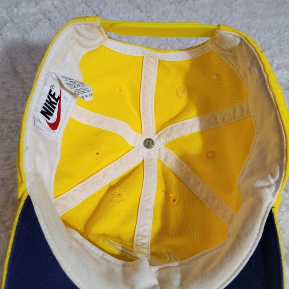 Great Nike Men’s Adjustable Hat Early 2000's Yellow w/Navy Blue Swoosh & Visor - Picture 5 of 10